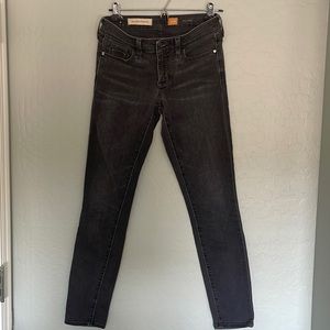 5/$25 bundle. Anthropologie Pilcro Black skinny jeans, size 25